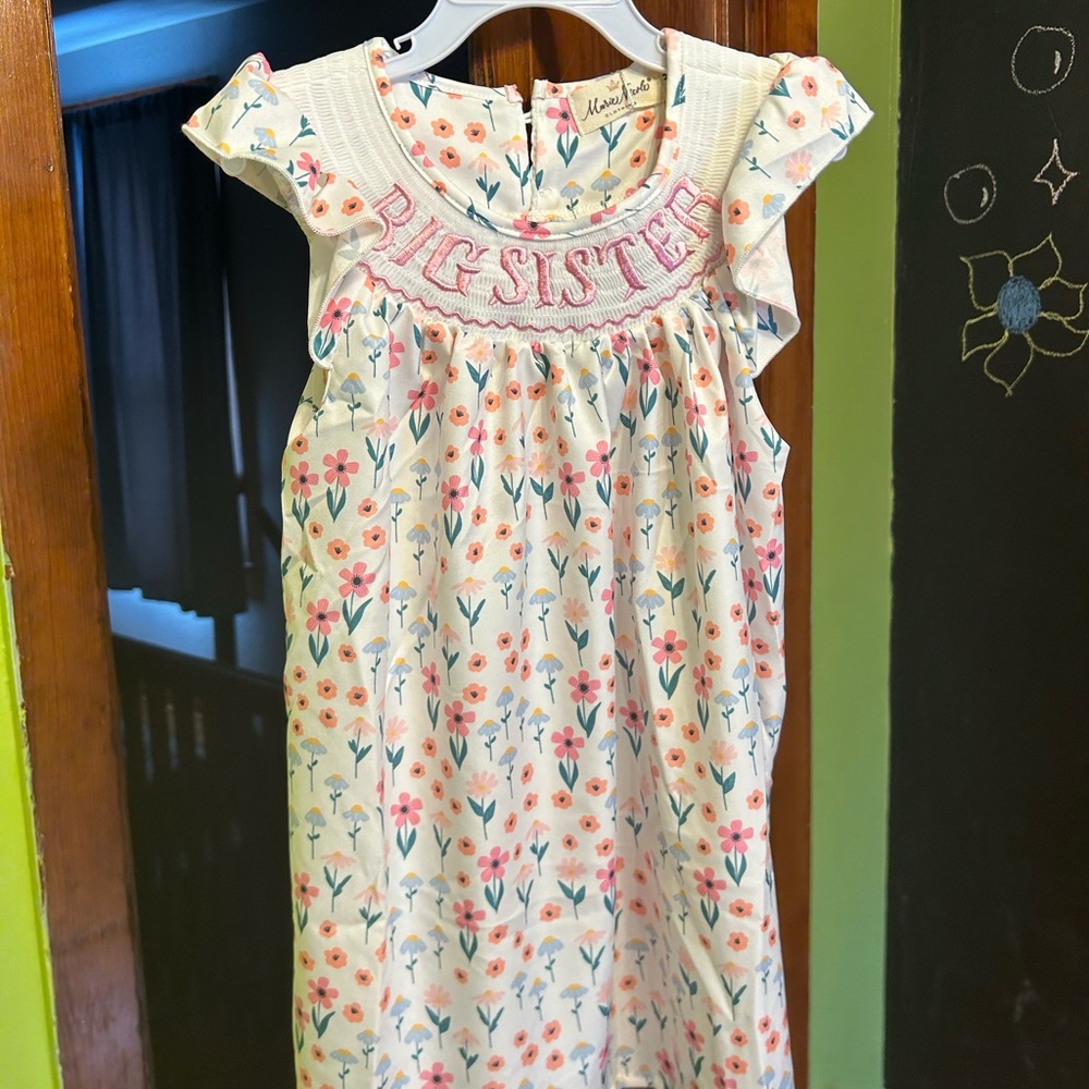 Smocked toddler dress 💐